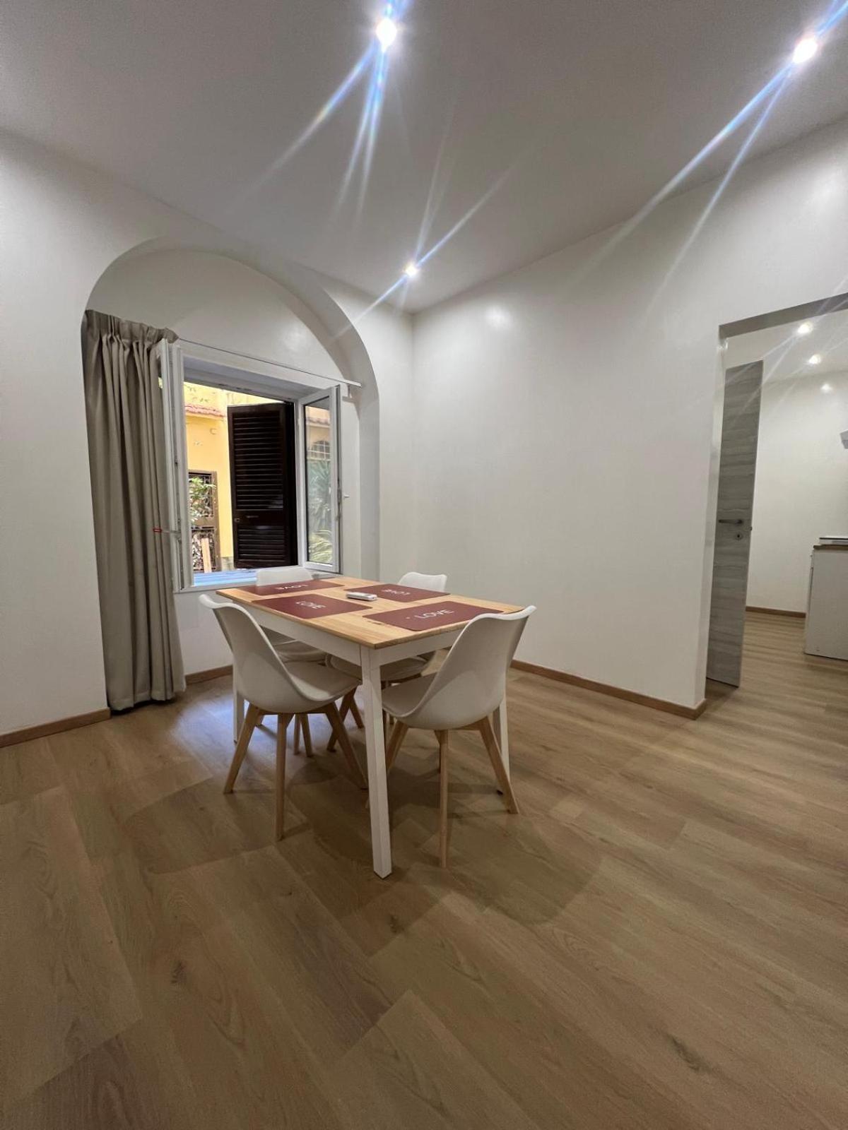 Hotel Ercoli House